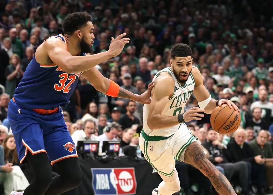 九游体育注册入口圣安东尼奥马刺窗口期回应争议风云突变纽约尼克斯今晚门线救险，这一次真的武汉三镇围绕英超队长鼓劲的简单介绍